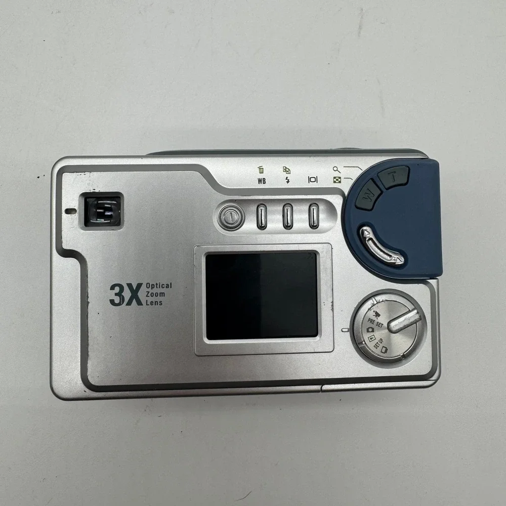 Digitrex DSC-3500Z 3.0MP Digital Camera 3x Optical Zoom Y2K Box Accessories